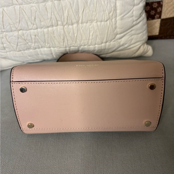 Kate spade pink leather pearl and gold flower embellished mini crossbody tote - Picture 13 of 13